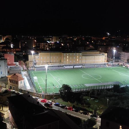 Super Vista Al Grattacielo Di Lavagna Apartment Екстериор снимка