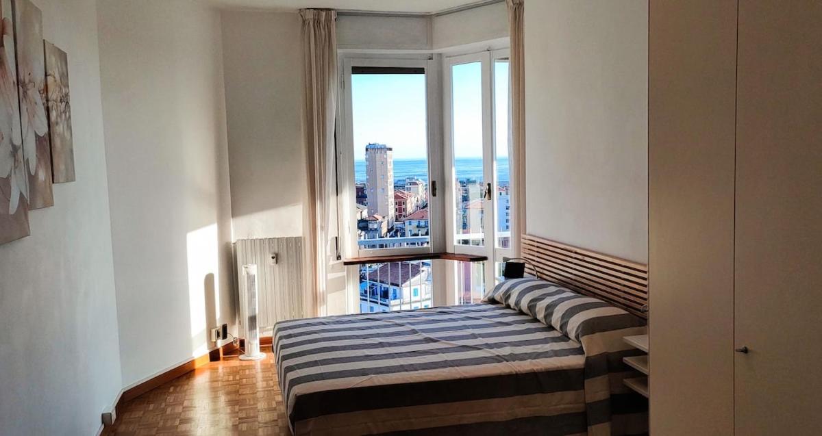 Super Vista Al Grattacielo Di Lavagna Apartment Екстериор снимка